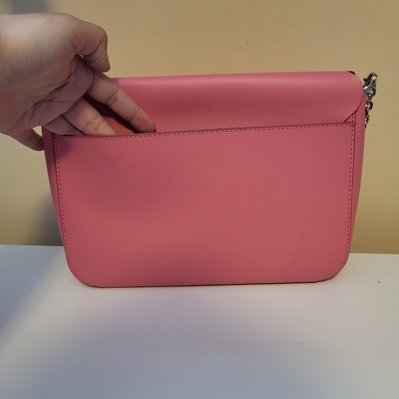 Kate spade pink scalloped crossbody purse - Picture 2 of 8